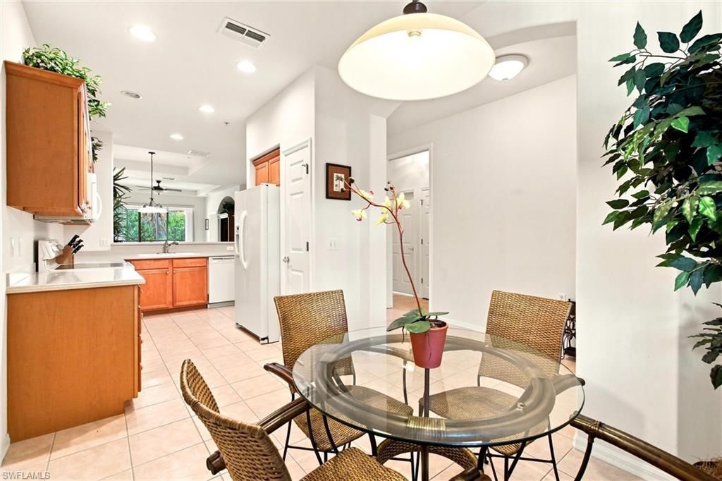 4874 Hampshire Ct, Unit 303, Naples, FL 34112 Photo