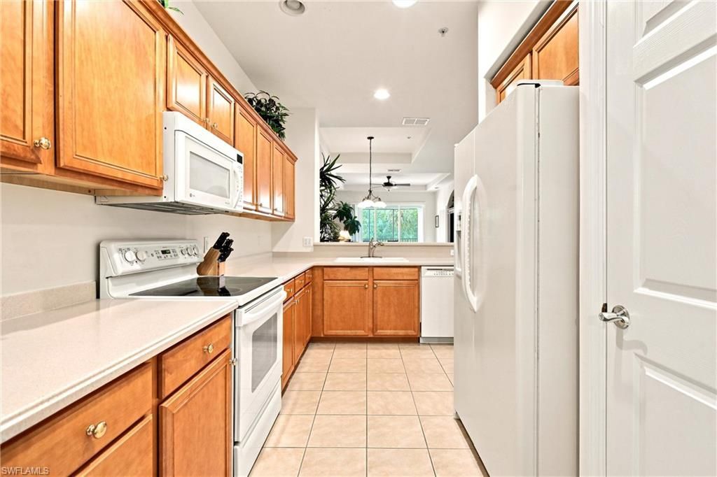 4874 Hampshire Ct, Unit 303, Naples, FL 34112 Photo