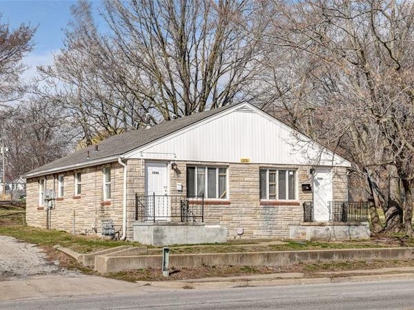 726 N Noland Road, Independence, MO 64050