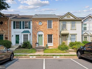 6528 SKYLEMAR TRAIL, CENTREVILLE, VA 20121