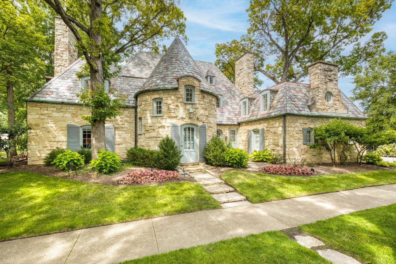 1339 Forest Avenue , River Forest, IL 60305