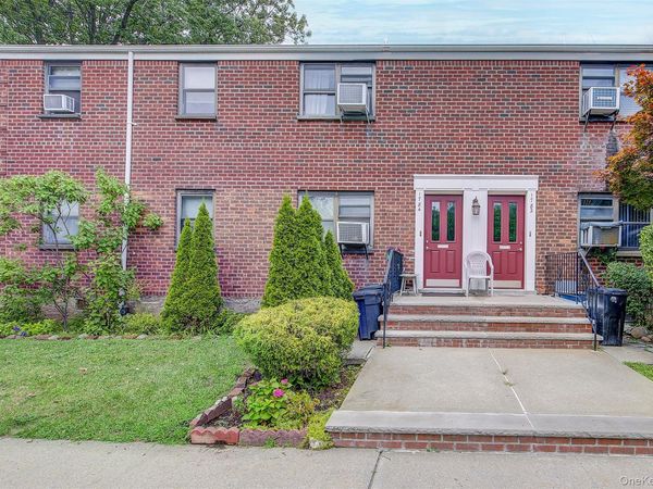 17-84 166 Street , Unit 4-161, Whitestone, NY 11357