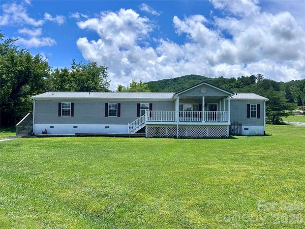 755 Fairview Loop , Hot Springs, NC 28743