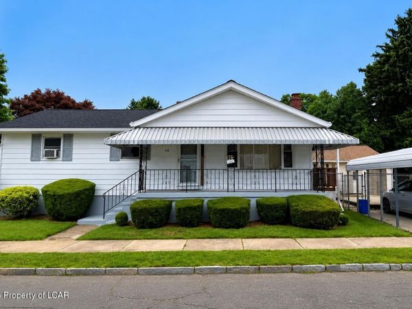 15 Maple Street, West Wyoming, PA 18644