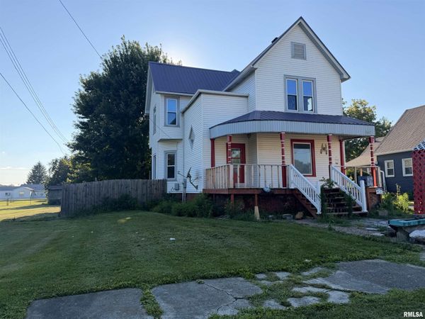 940 S 1ST Avenue, Canton, IL 61520
