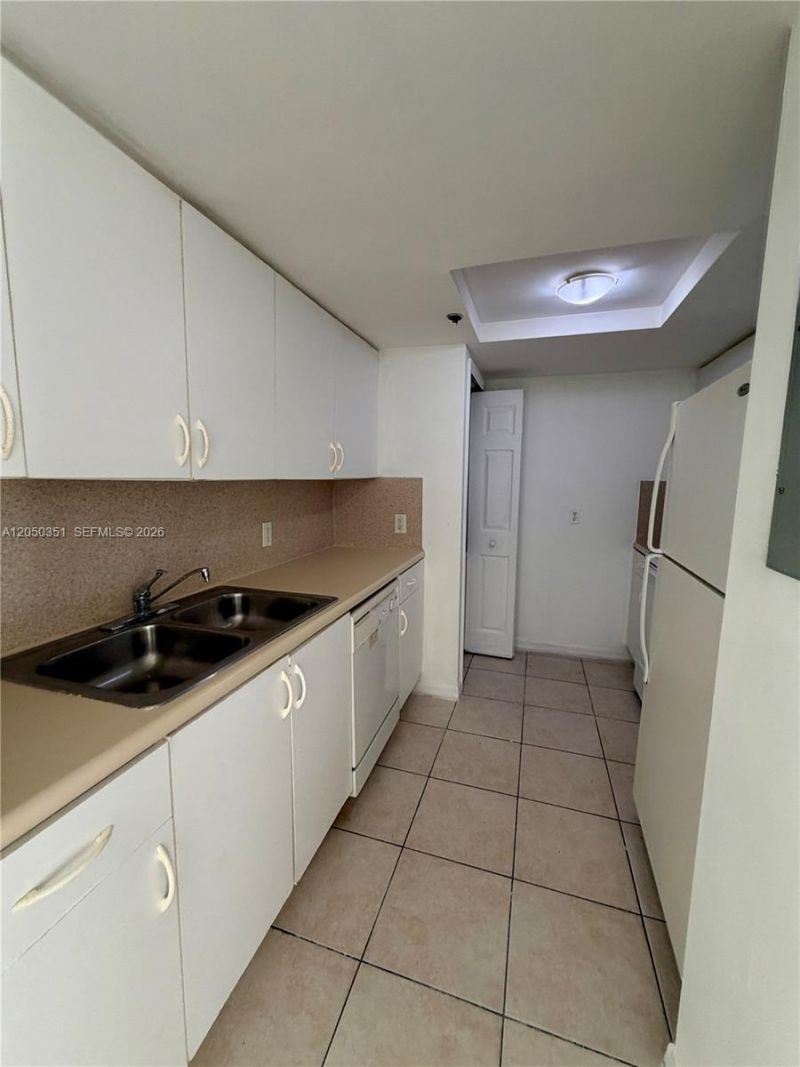 2415 NW 16th St Rd , Unit 207-1, Miami, FL 33125 Photo