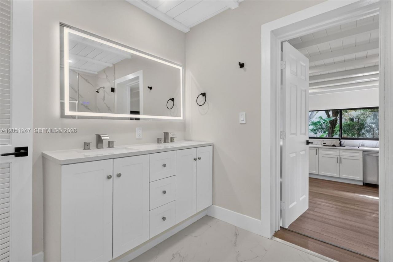 76 NW 97th St, Miami Shores, FL 33150 Photo