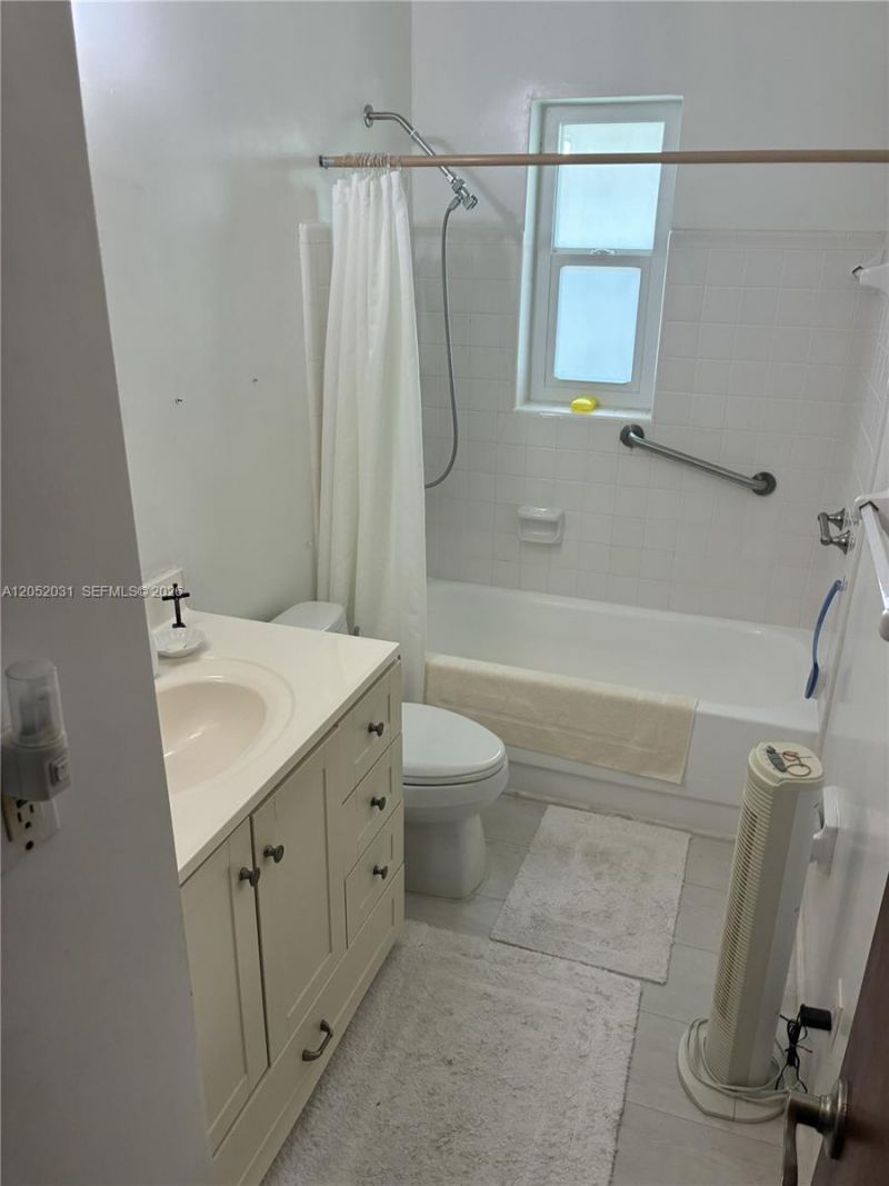 19120 Bel Aire Dr, Cutler Bay, FL 33157 Photo