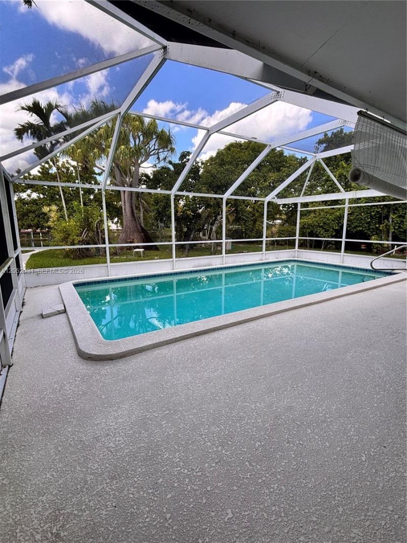 19120 Bel Aire Dr, Cutler Bay, FL 33157 Photo