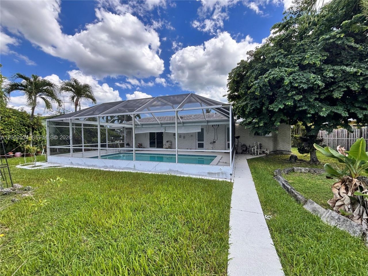 19120 Bel Aire Dr, Cutler Bay, FL 33157 Photo
