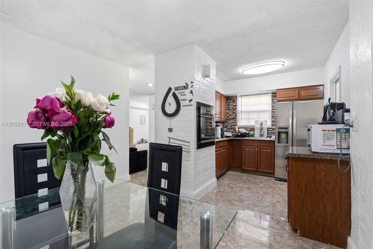 7501 Granada Blvd , Miramar, FL 33023 Photo