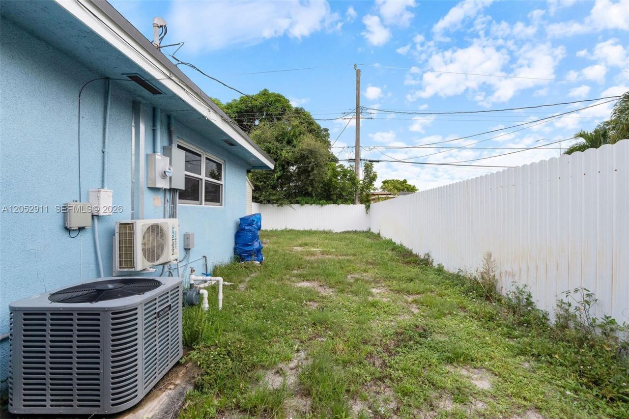 7501 Granada Blvd , Miramar, FL 33023 Photo