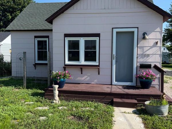 208 W Washington Street, Oak Harbor, OH 43449
