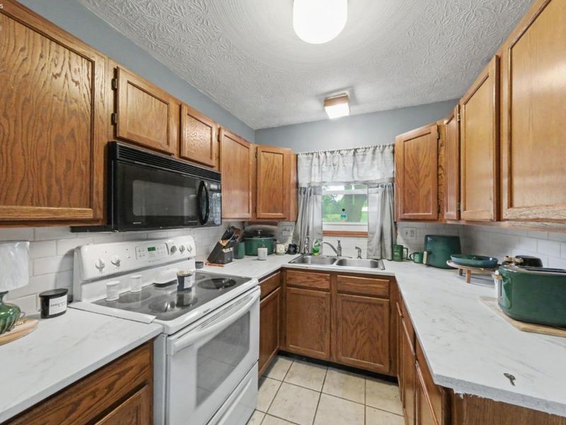 34 Brooks Court, Plymouth, OH 44865 Photo 9