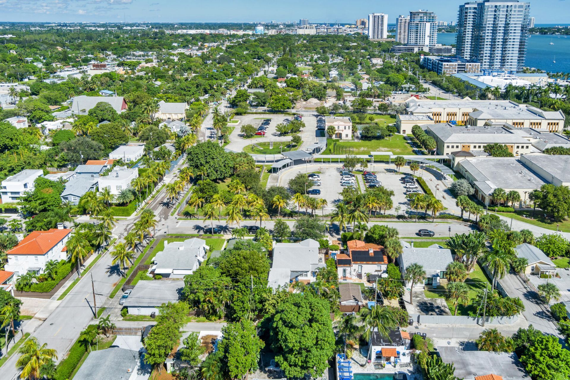 438 38th Street, West Palm Beach, FL 33407 Photo