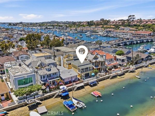 325 Grand Canal, Newport Beach, CA 92662