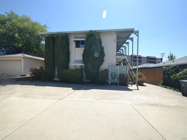 4483 Palm Avenue , La Mesa, CA 91941
