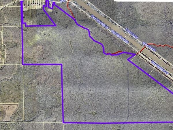 49225 Hwy 22, St Amant, LA 70774
