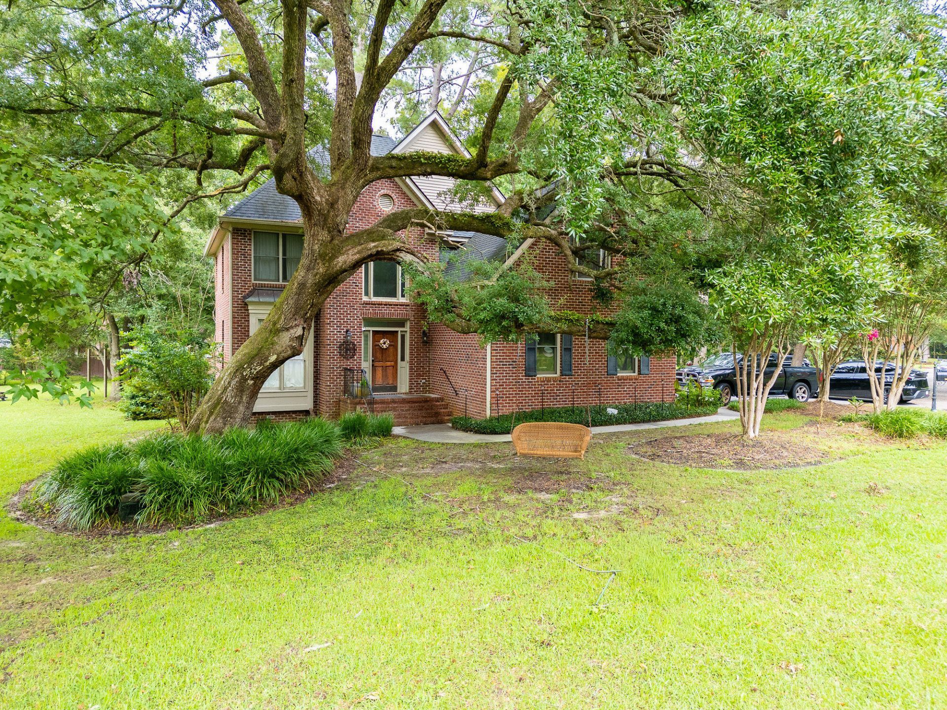 101 Riverwood Lane Photo 31