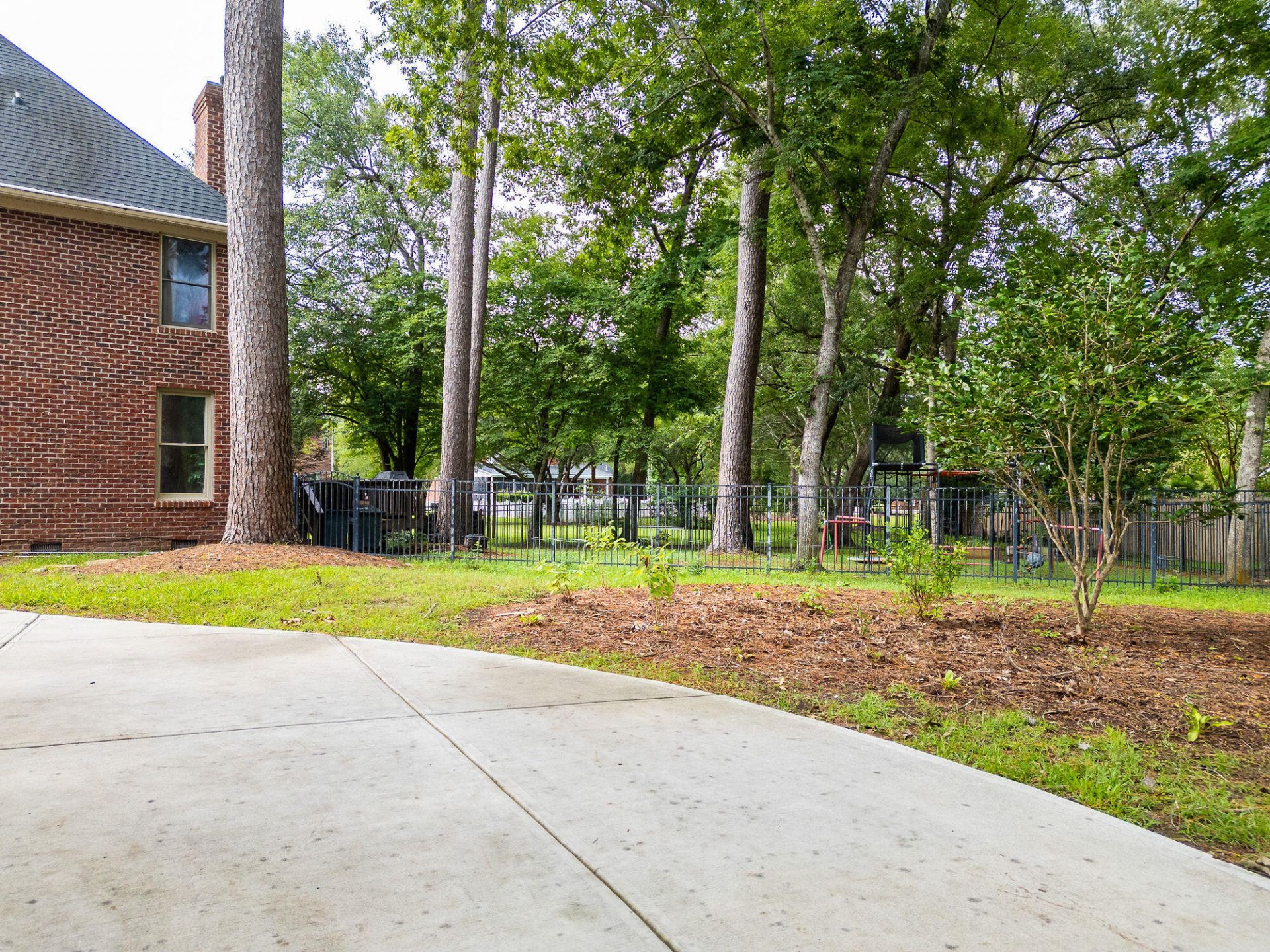 101 Riverwood Lane Photo 36