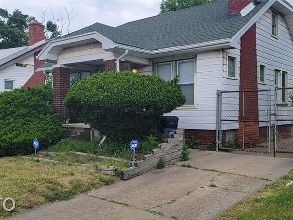 12126 Wyoming Avenue, Detroit, MI 48204