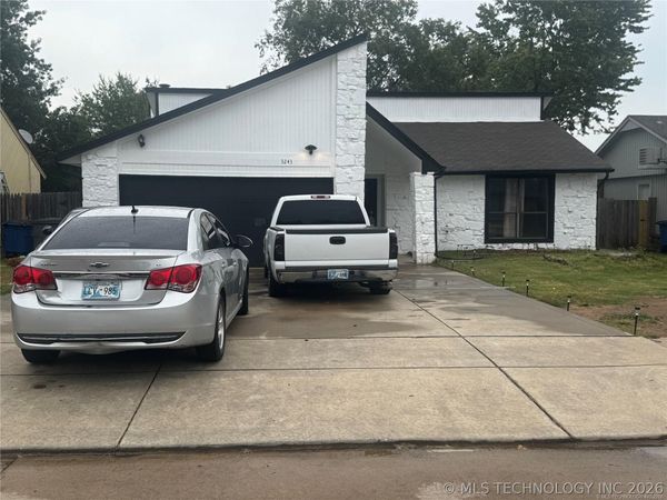 3243 S 138th East Avenue , Tulsa, OK 74134