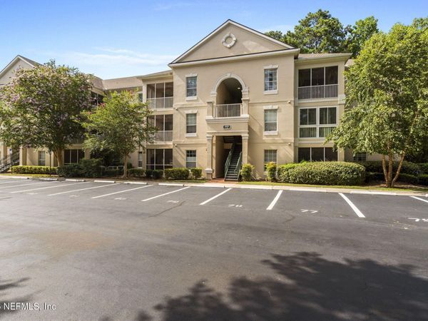 8601 BEACH Boulevard, Unit 312, Jacksonville, FL 32216