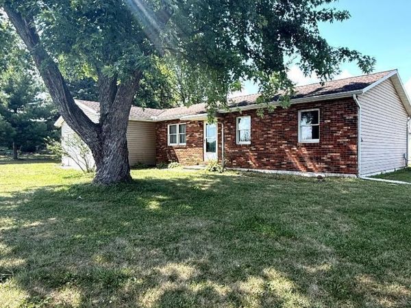 5062 Ashville Road , Ashville, OH 43103
