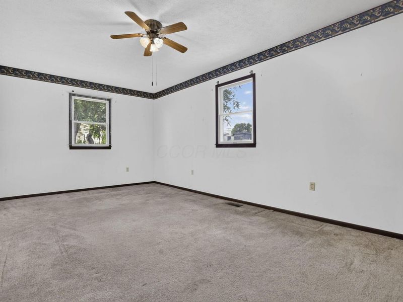 5062 Ashville Road, Ashville, OH 43103 Photo 13