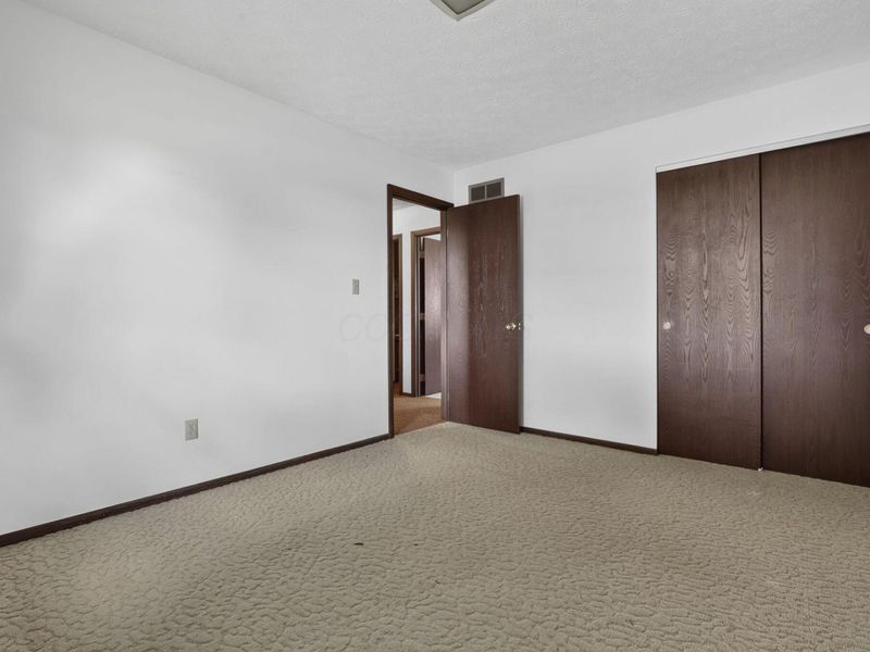 5062 Ashville Road, Ashville, OH 43103 Photo 20