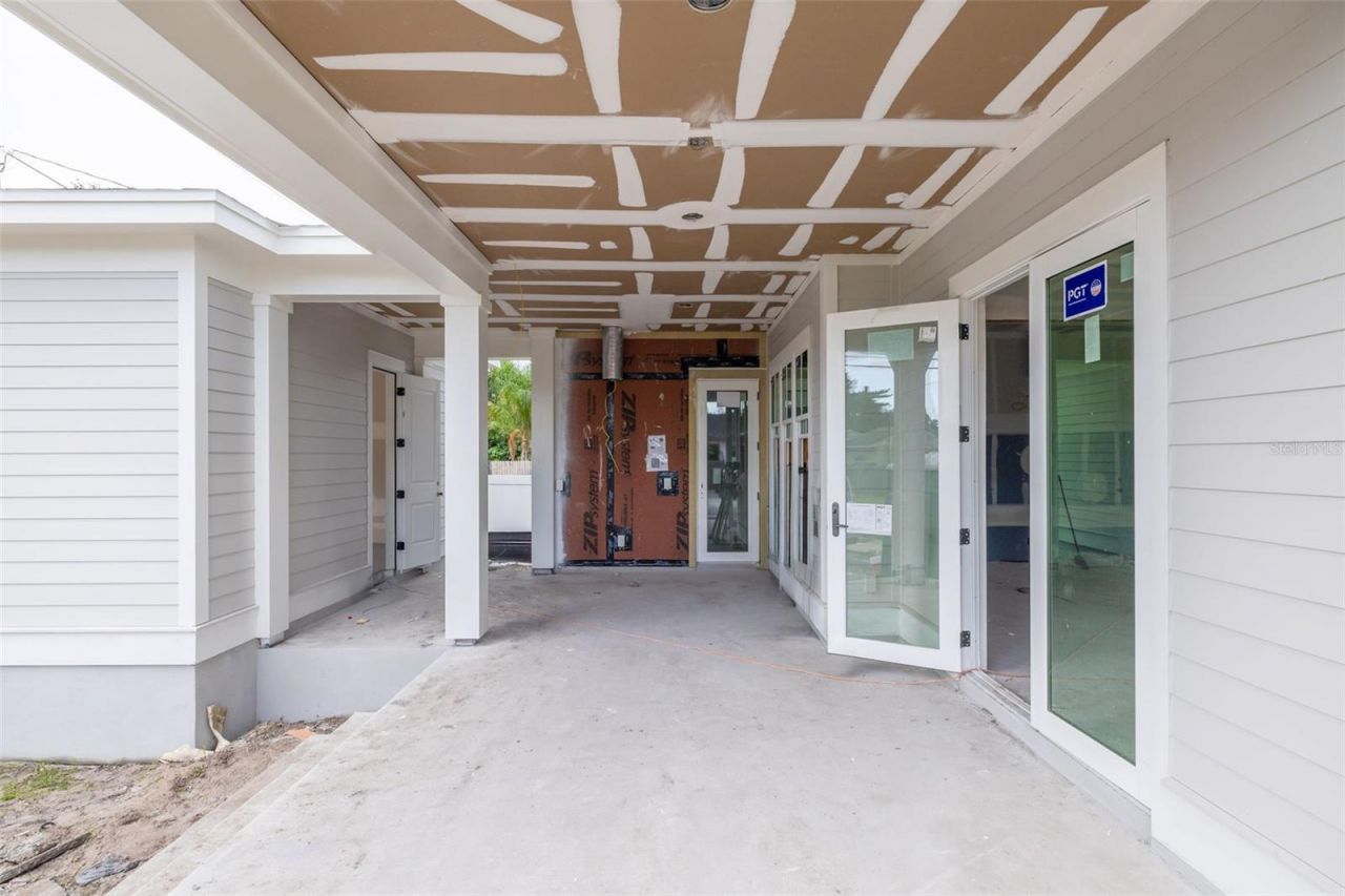 995 48th Avenue N, Saint Petersburg, FL 33703 Photo