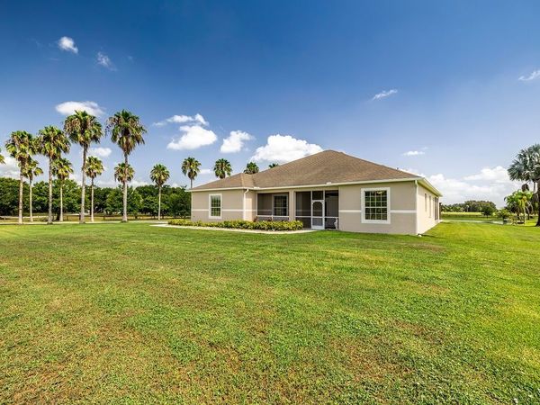 5190 21st Street SW, Vero Beach, FL 32968