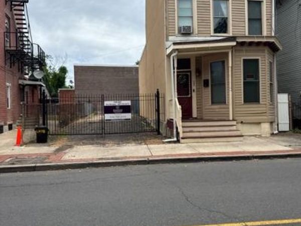 230 S CLINTON AVENUE , TRENTON, NJ 08609