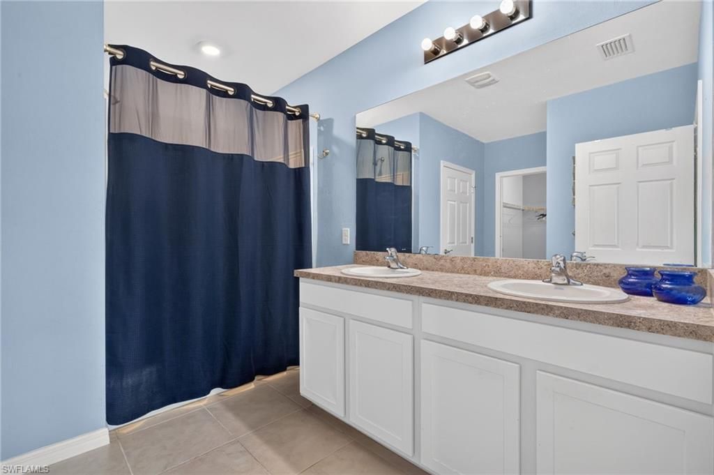 2547 Village Of Entrada St, Cape Coral, FL 33909 Photo