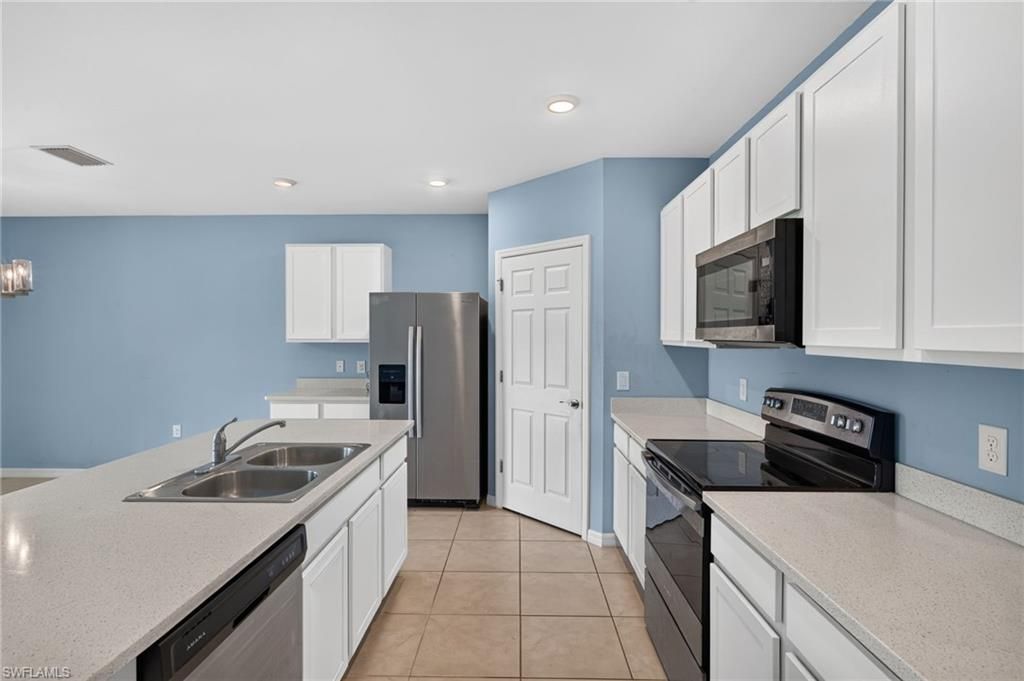 2547 Village Of Entrada St, Cape Coral, FL 33909 Photo
