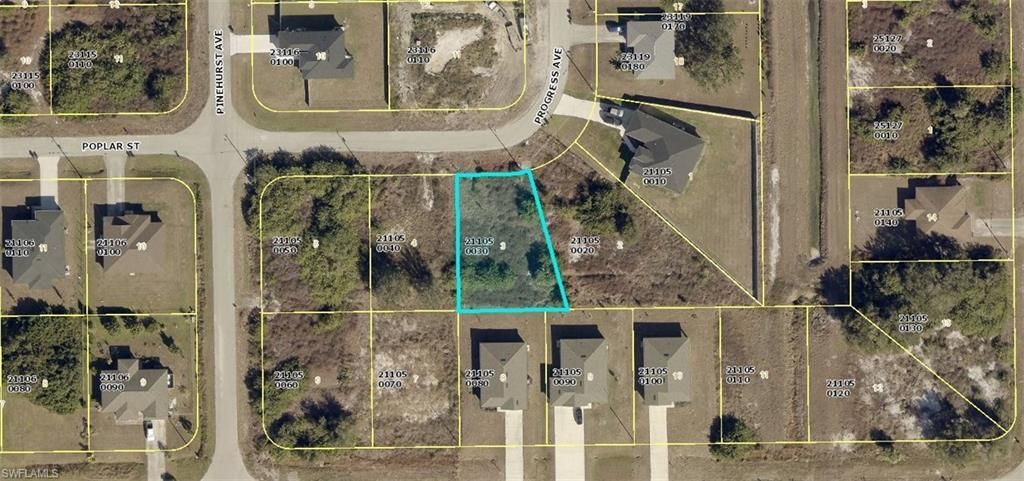 392 Poplar St, Lehigh Acres, FL 33974 Main Photo