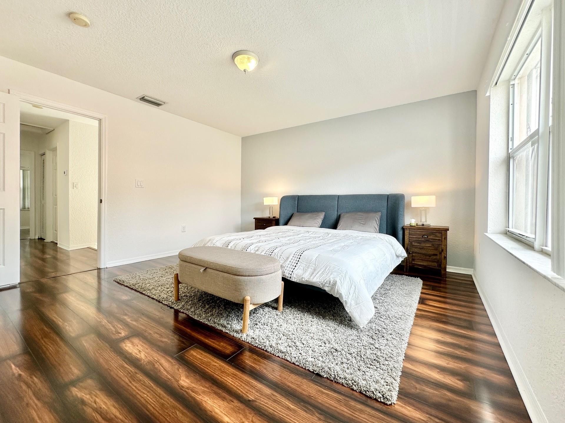 639 NW 130th Way, Pembroke Pines, FL 33028 Photo