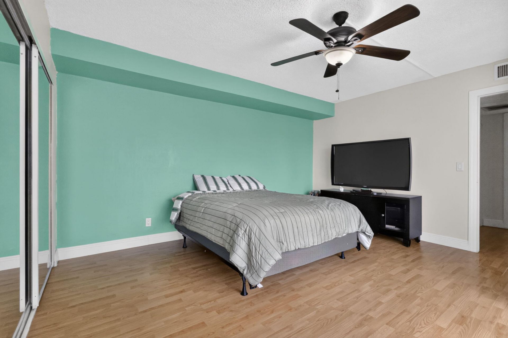 1201 Waterview Circle, Unit 12a, Palm Springs, FL 33461 Photo