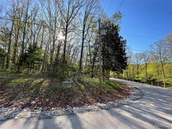 309 Lakewood Drive , Ste Genevieve, MO 63670