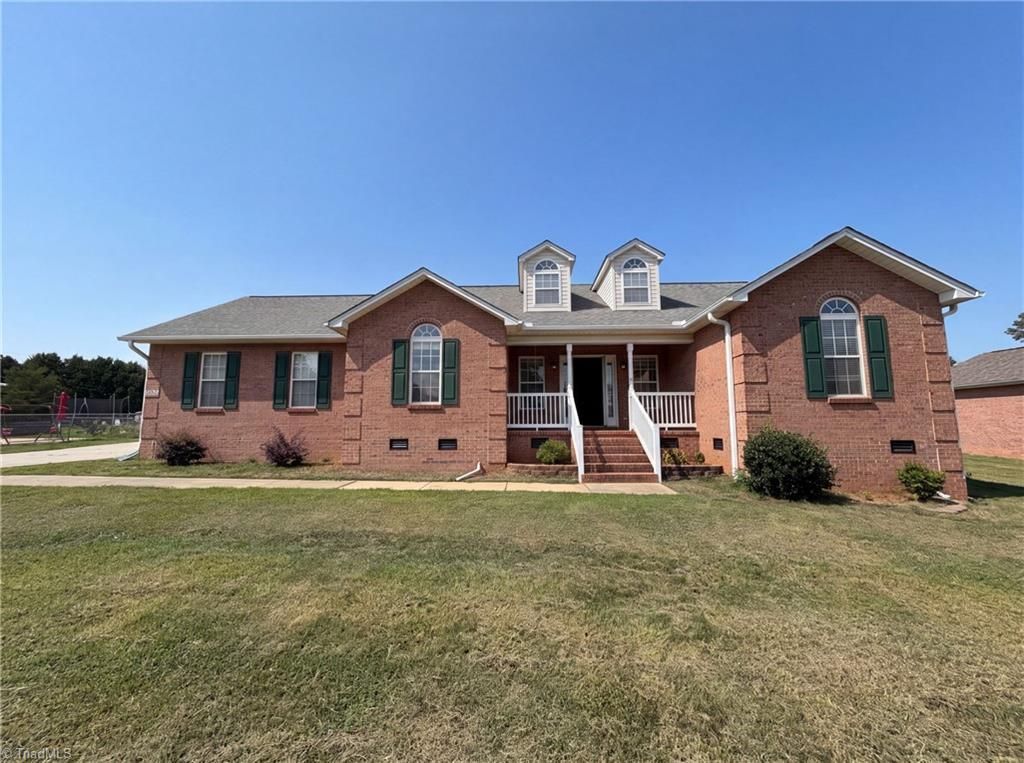 6404 Starlette Lane, Trinity, NC 27370 Main Photo