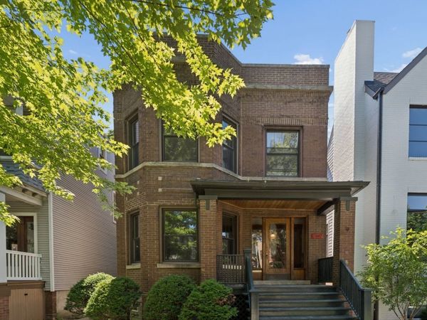 3842 N Bell Avenue , Unit 1, Chicago, IL 60618