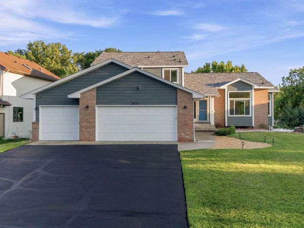 11205 72nd Avenue N, Maple Grove, MN 55369