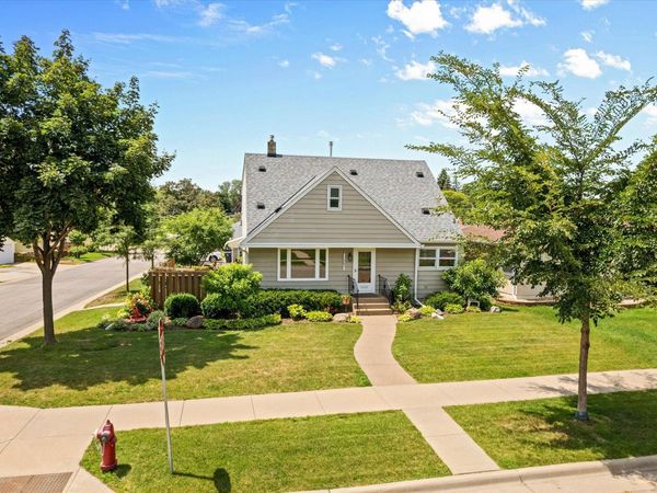 1561 Chamber Street, Saint Paul, MN 55106