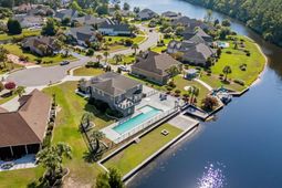 827 Oxbow Dr. photo 4