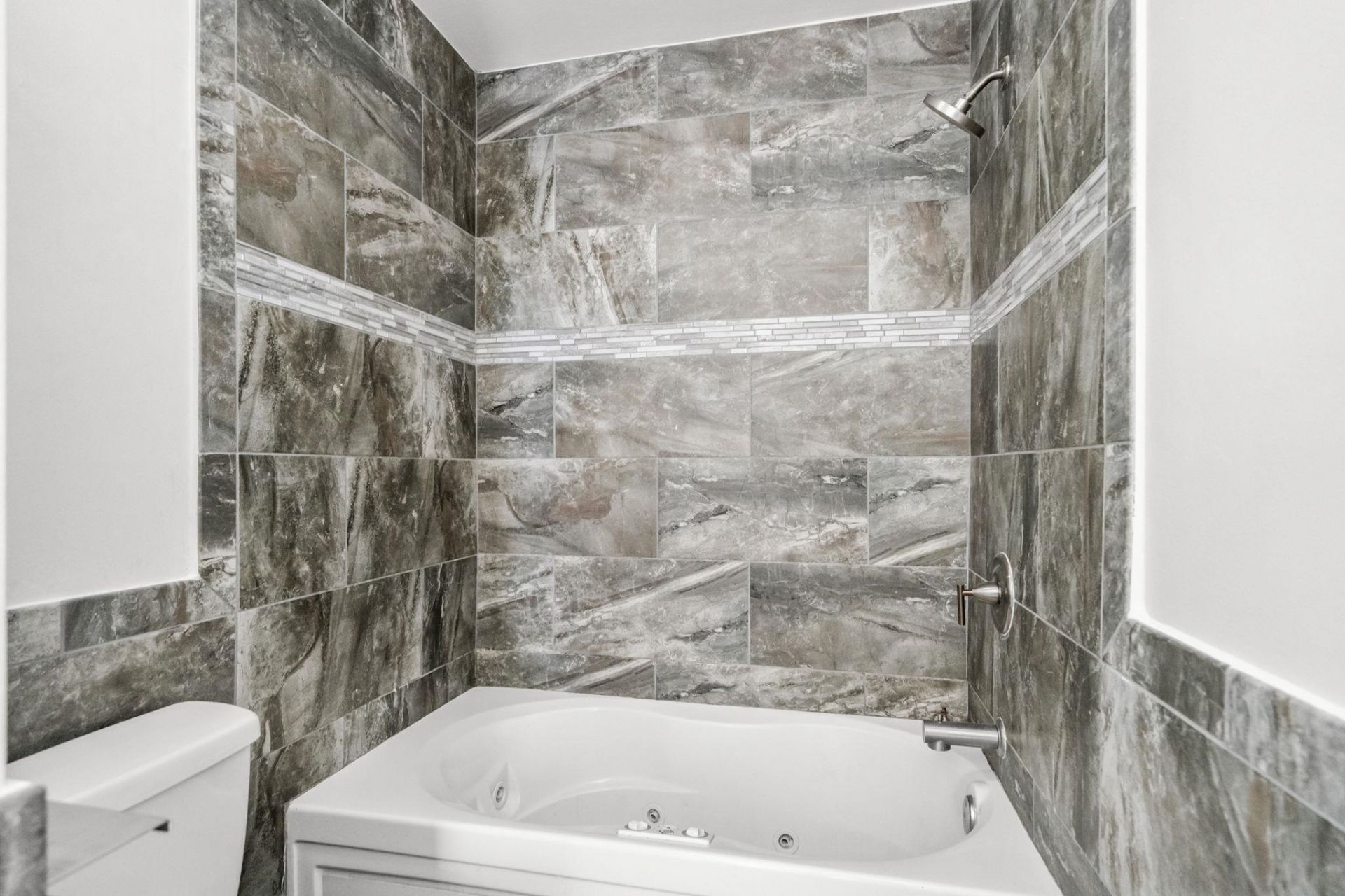 827 Oxbow Dr. Photo 44