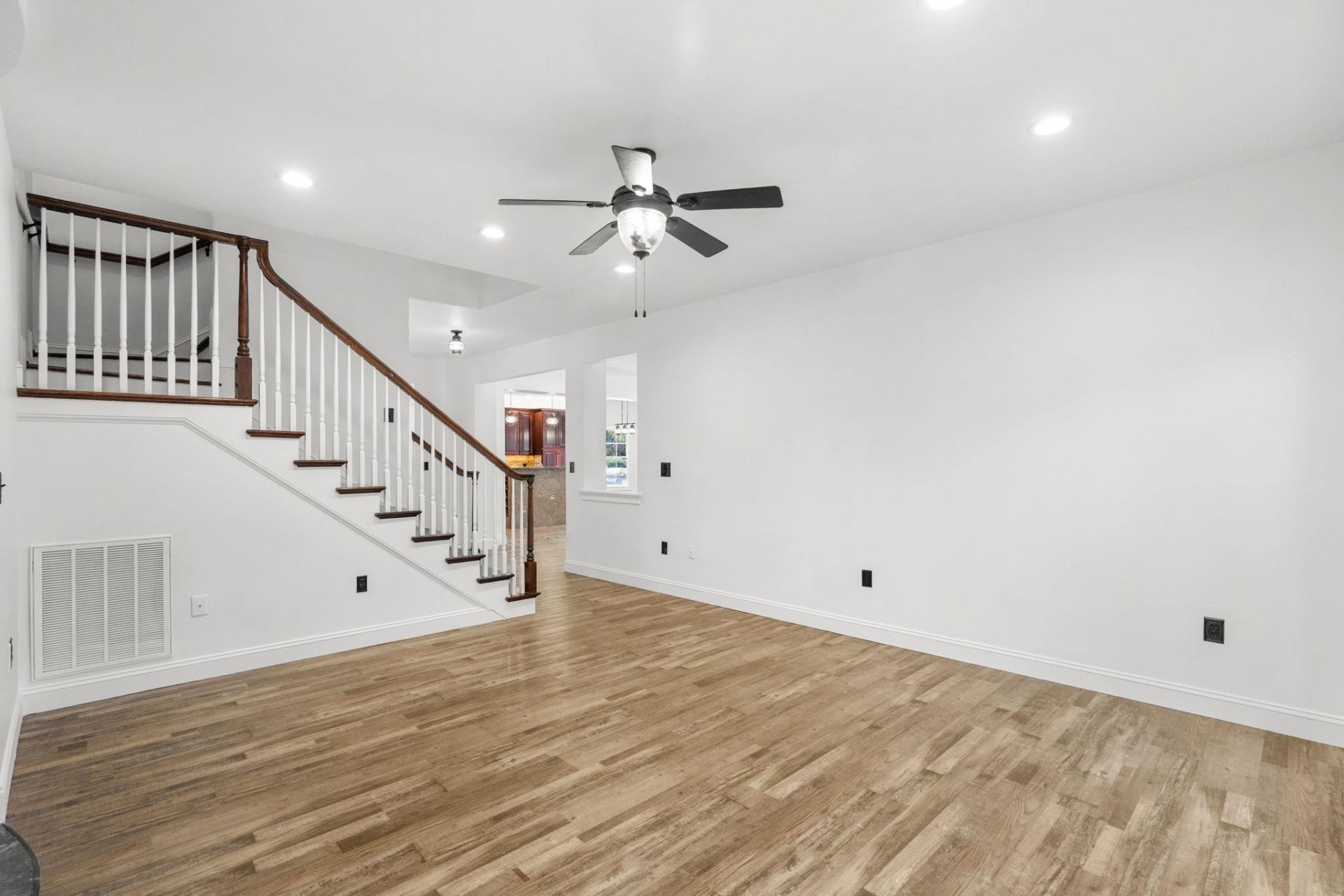 827 Oxbow Dr. Photo 9