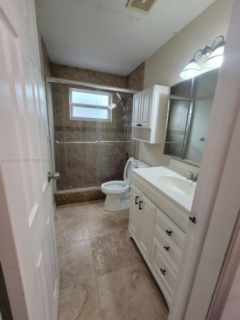 8461 NW 27th Pl , Sunrise, FL 33322 Photo