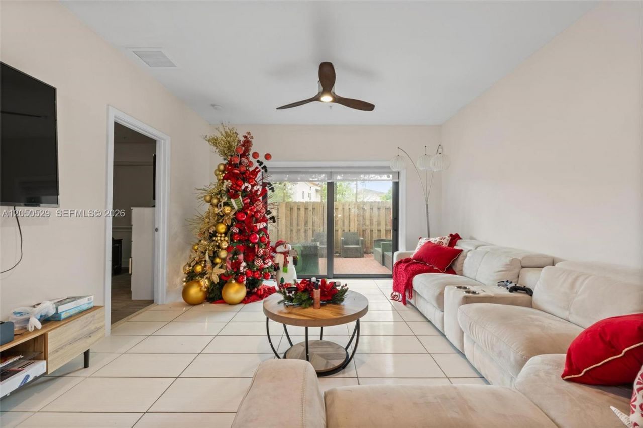 7809 NW 104th Ave , Unit 1, Doral, FL 33178 Photo