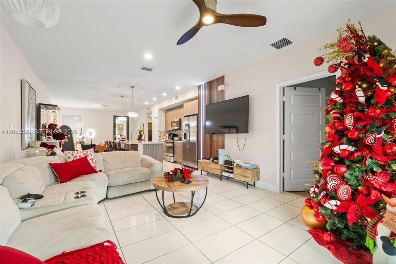 7809 NW 104th Ave , Unit 1, Doral, FL 33178 Photo