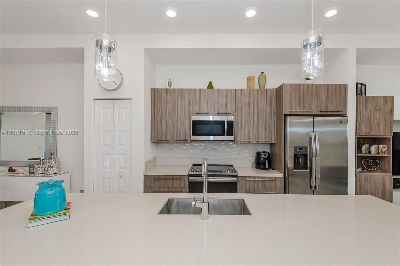 7815 NW 104th Ave , Unit 34, Doral, FL 33178 Photo